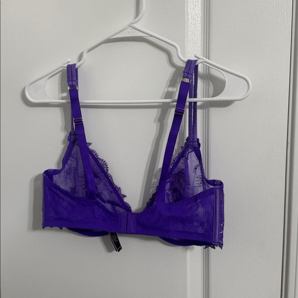 Victoria's Secret bra - Picture 3 of 4